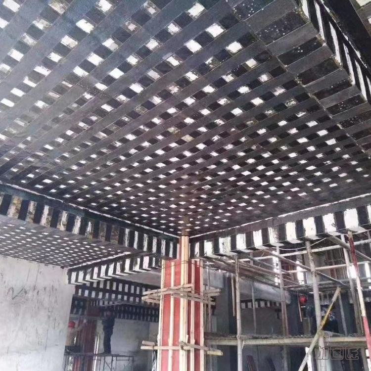 楼板碳纤维加固的施工方法